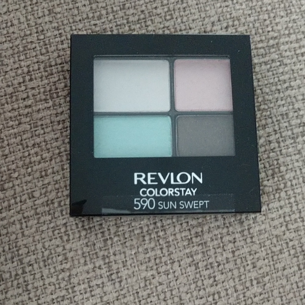 Revlon Colorstay 590 Sun Swept 16 Hr Eye Shadow